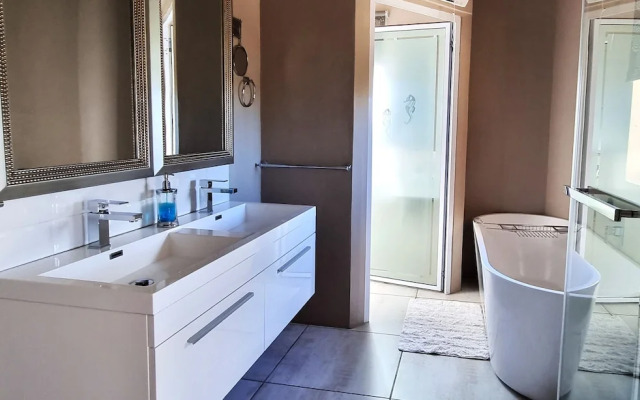 Kleinmond Panorama Holidays