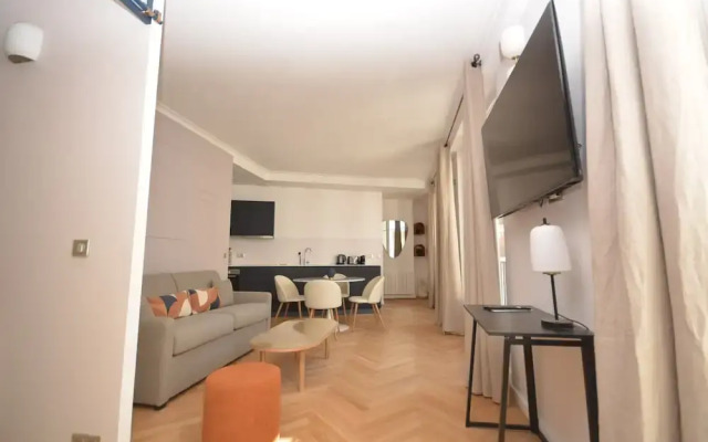 Reva Suites