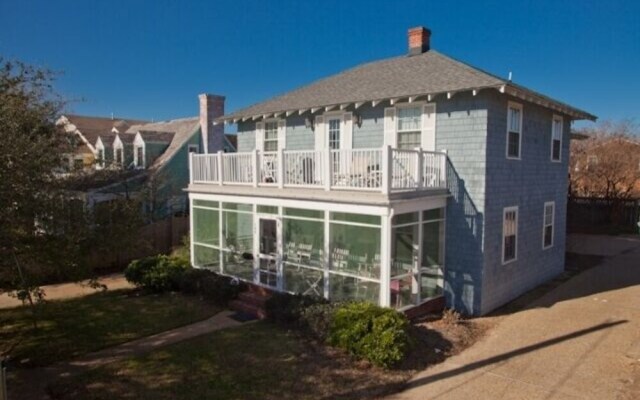 Not too Crabby Home #17580 4 Bedrooms 2.5 Bathrooms Home