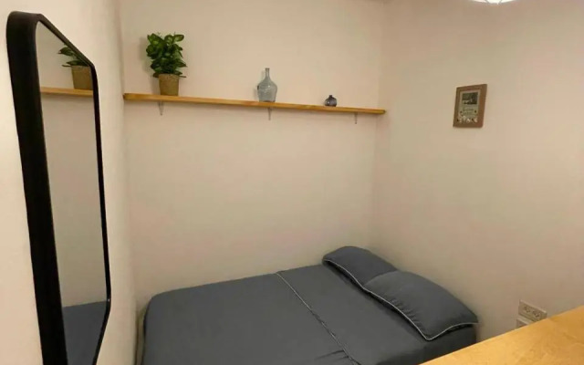 Low-Cost Guesthouse - By The Beach!