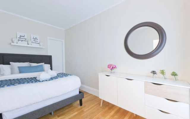 Pleasant Back Bay Suites by Sonder