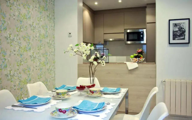 Feelathome Madrid Suites Apartments