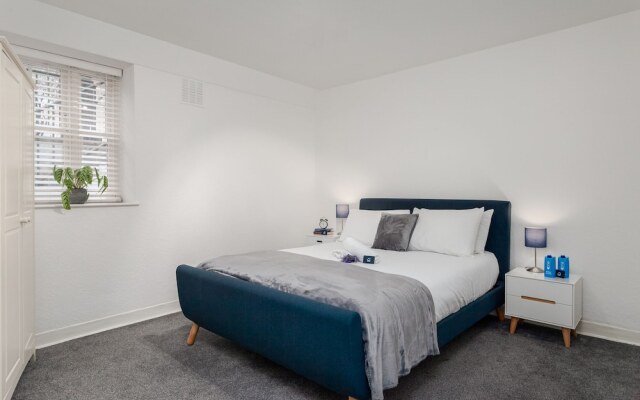 Spacious Pentonville road Apartment