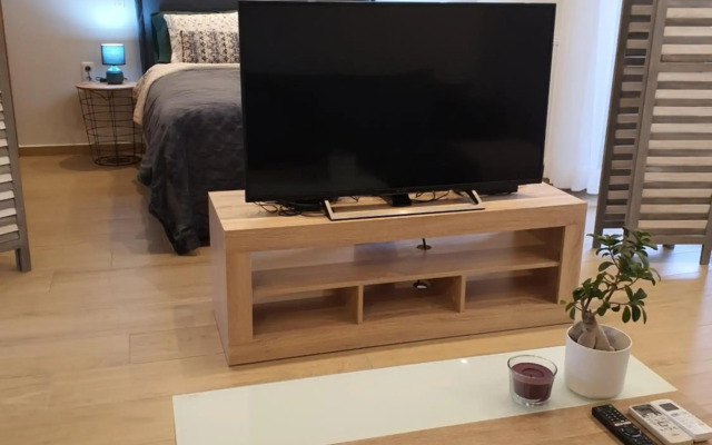 Tony's suite with parking