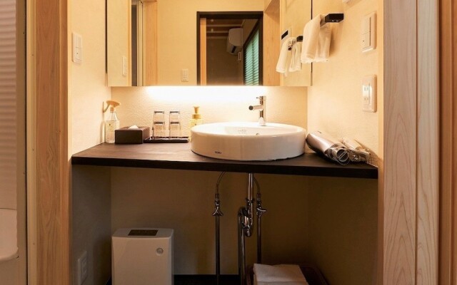 Rinn Hanayacho Amanoukihashi