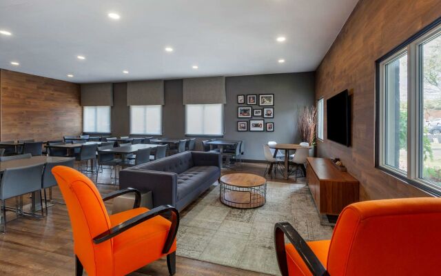 Spark by Hilton Toronto Mississauga