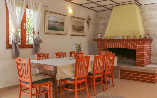 Holiday house Mario - with pool: Supetar, Island Brac