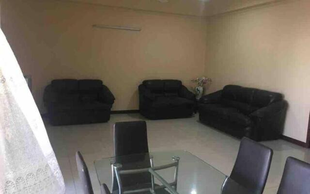 3 Bedroom Rental With Pool And Gym