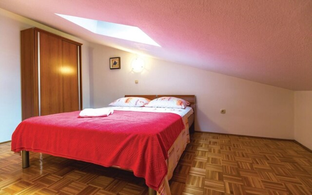 Stunning Home in Makarska With Wifi and 1 Bedrooms