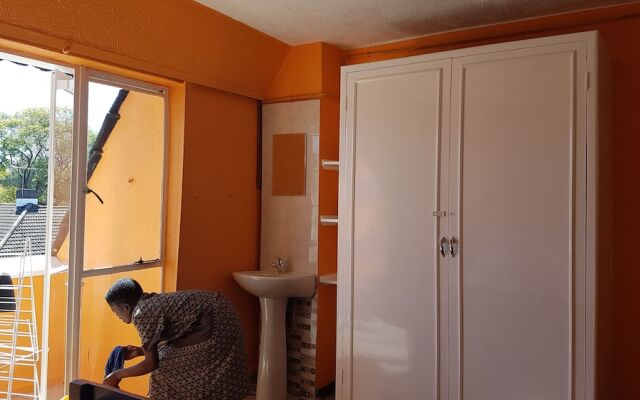 Lolos Cosy One Bedroom Apartment