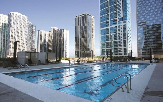Radisson Blu Aqua Hotel Chicago