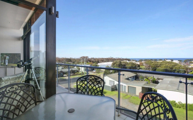 Whitewater Apartments