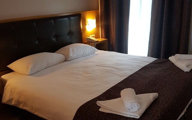 Blue Bay Hotel