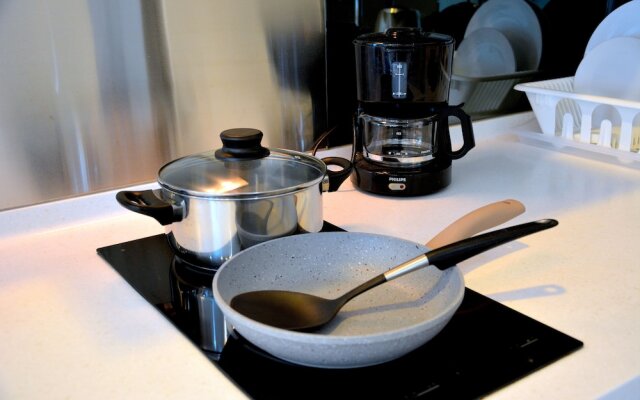 Mystayover at The Summer Suites