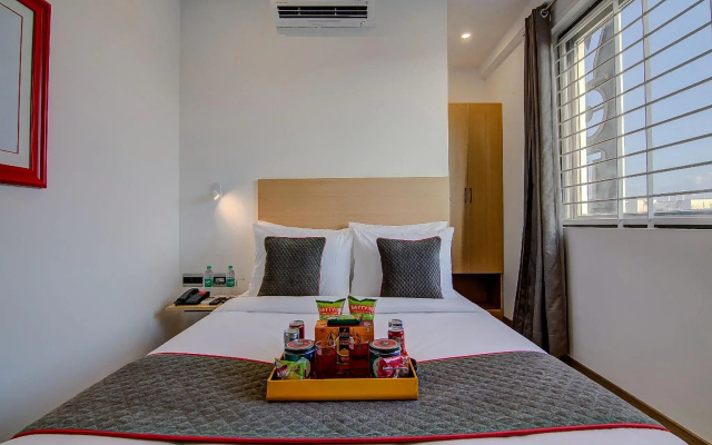 OYO Townhouse 040 Global Village Tech Park