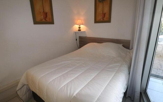 Appartement Le Grau-du-Roi, 2 pièces, 5 personnes - FR-1-307-105