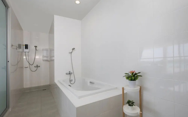 Ocean View Jacuzzi 3BR Kata Penthouse