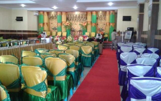 Hotel Grand Kartika