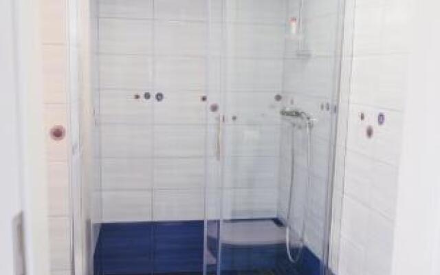 B&B Vongola Izola