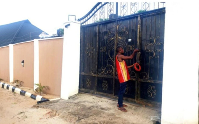 Immaculate 3-bed House in Owerri With Garden