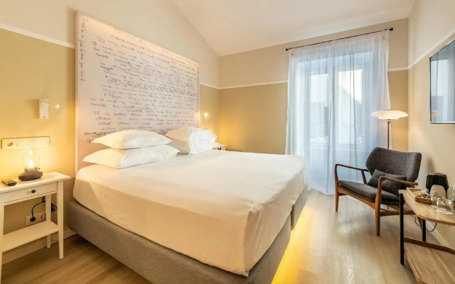 Pestana Fisherman Village