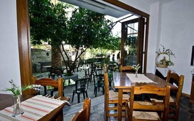 Narkissos Hotel