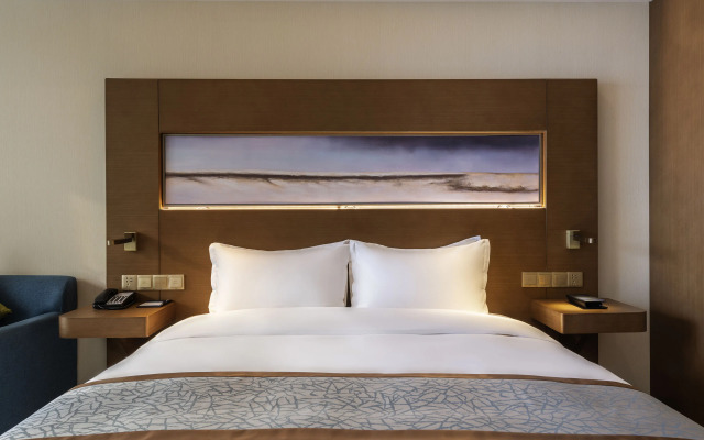 Novotel Qingdao New Hope Hotel