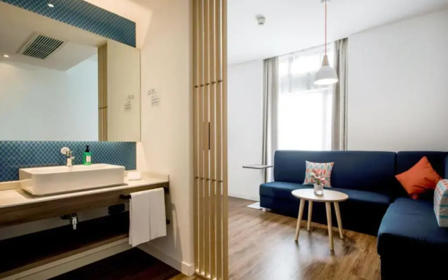 Holiday Inn Express Zhangjiagang Free Trade Zone by IHG