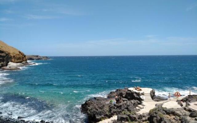 Rocas Del Mar