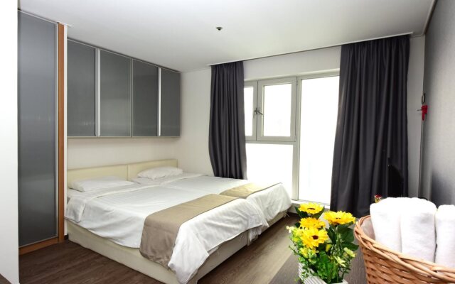 Brown Suites Hotel Sinchon Central