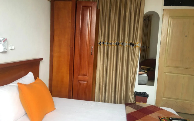 Asantewaa Premier Hotel