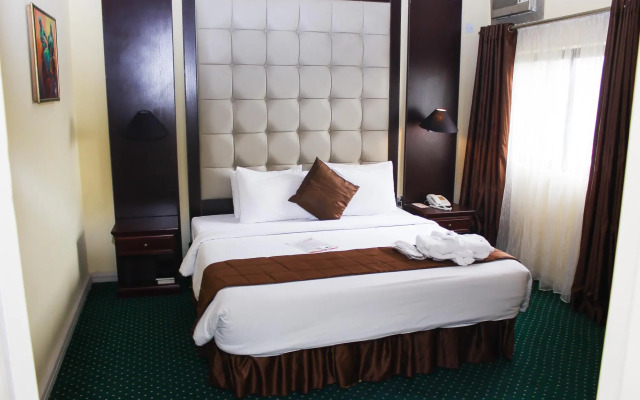 Bolingo Hotel Towers
