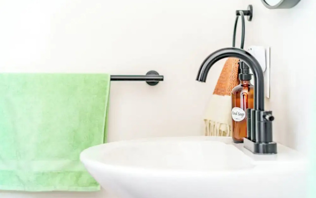 Jungle House Luxury Stays - Downtown Chillicothe