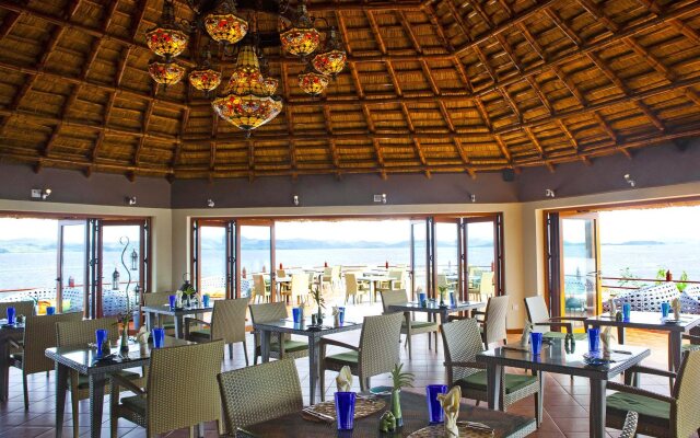 Huma Island Resort & Spa
