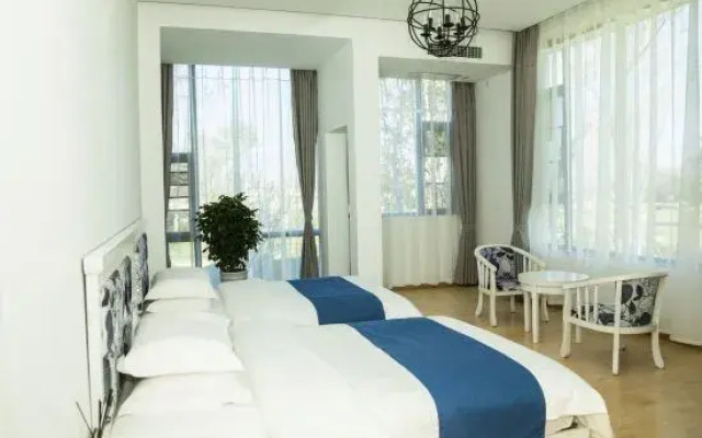 Donglibanhaiju Hotel