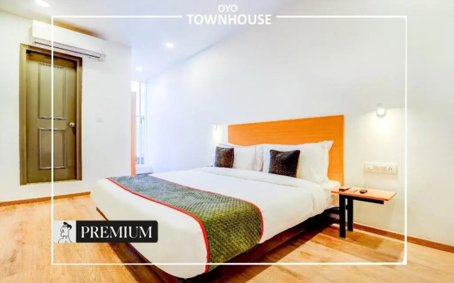 Super Townhouse Mukut Bazar