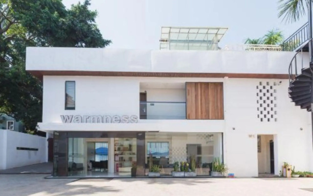 Warmness Hotel