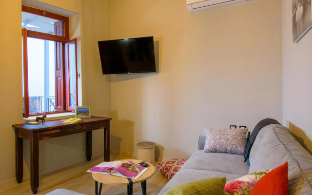 Pavlakis Lemon-Tree House