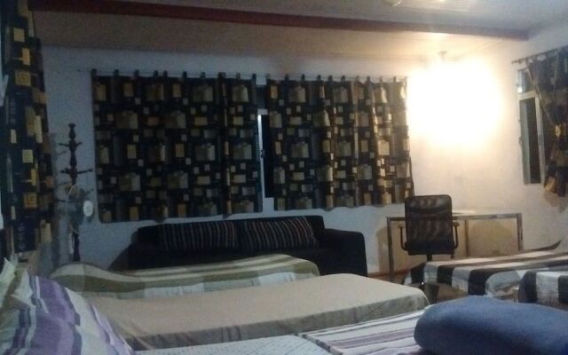 Saqua Beach Hostel