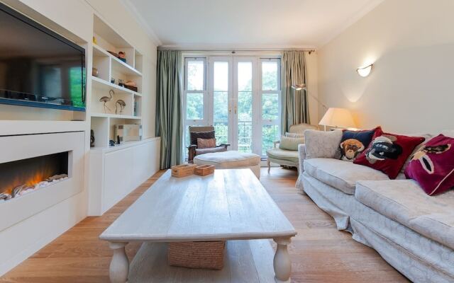 Luxury 2 Bed Flat With Garden In Wimbledon