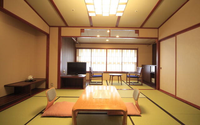 Omiya Ryokan