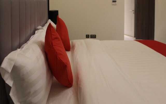 OYO 116 Home Fully Furnished One Bedroom Apartments