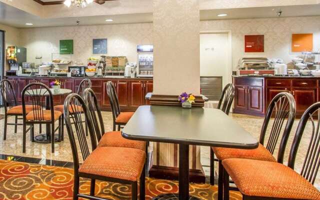 Comfort Suites Mobile East Bay