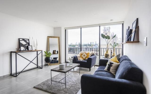 Central Balbuena Apartments