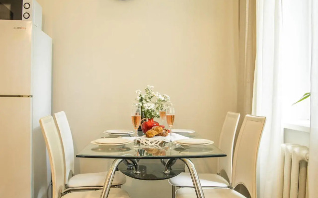 LovelyHome 39 (Lovelyhome 39) on 77A Komsomolskaya Street