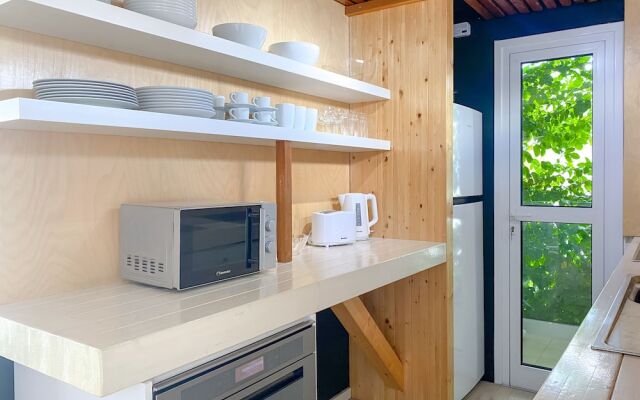 Phaedrus Living: Seaview Luxury Flat Athina Grenada