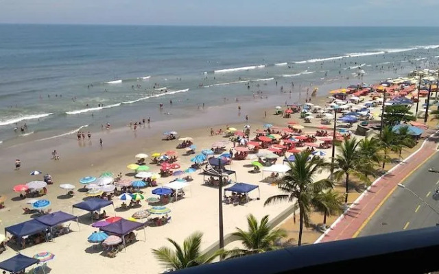 Hi La Residence Flat