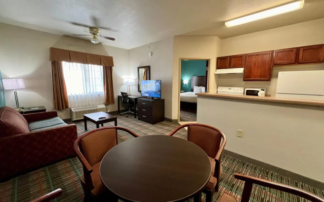 Quality Inn & Suites, Near University