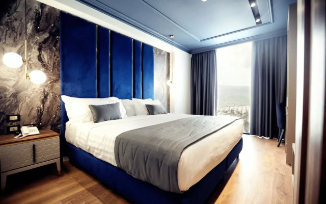 Luxury Premium Finese