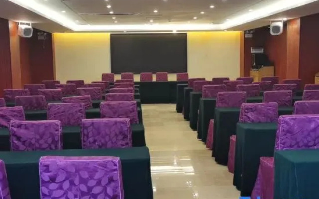 Lianzhou International Hotel